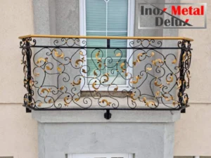 Moderna metalna ograda za dvorište – Metal Deluxe